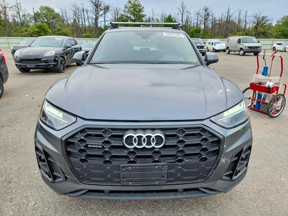 WA1GAAFY7S2052466 — 2025 AUDI Q5 photo 5