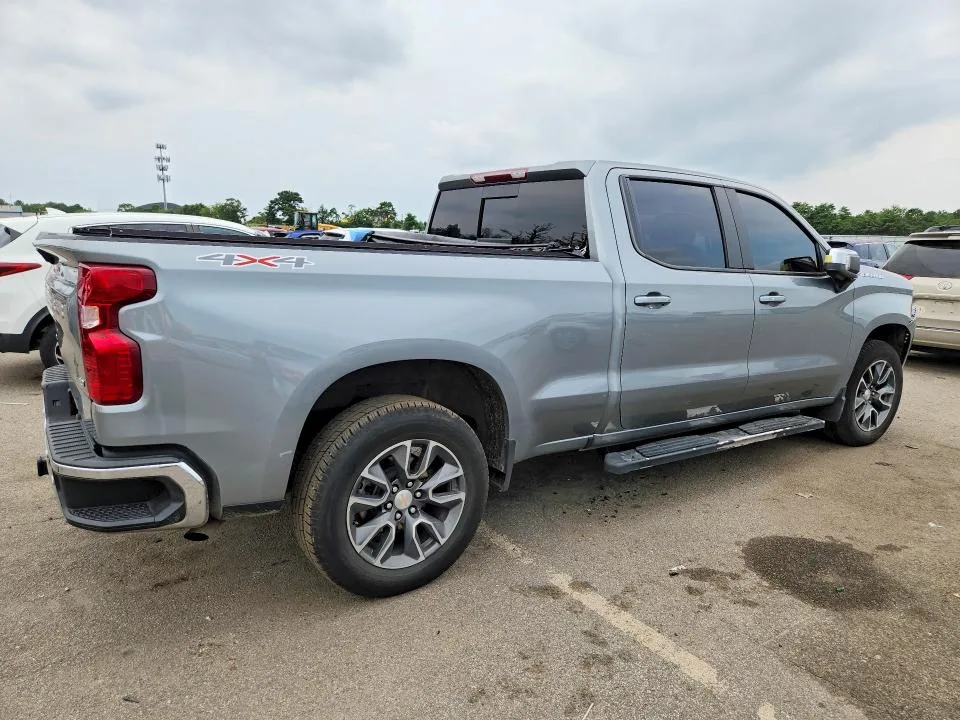 1GCUKDED7SZ142357 — 2025 CHEVROLET SILVERADO photo 3