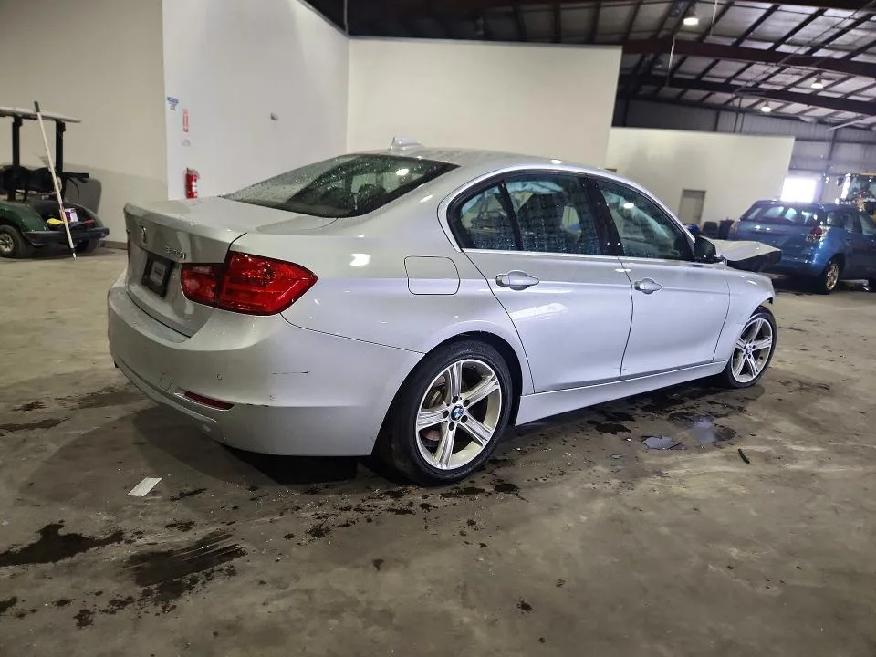WBA3B3G57FNR85514 — 2015 BMW 328 photo 3