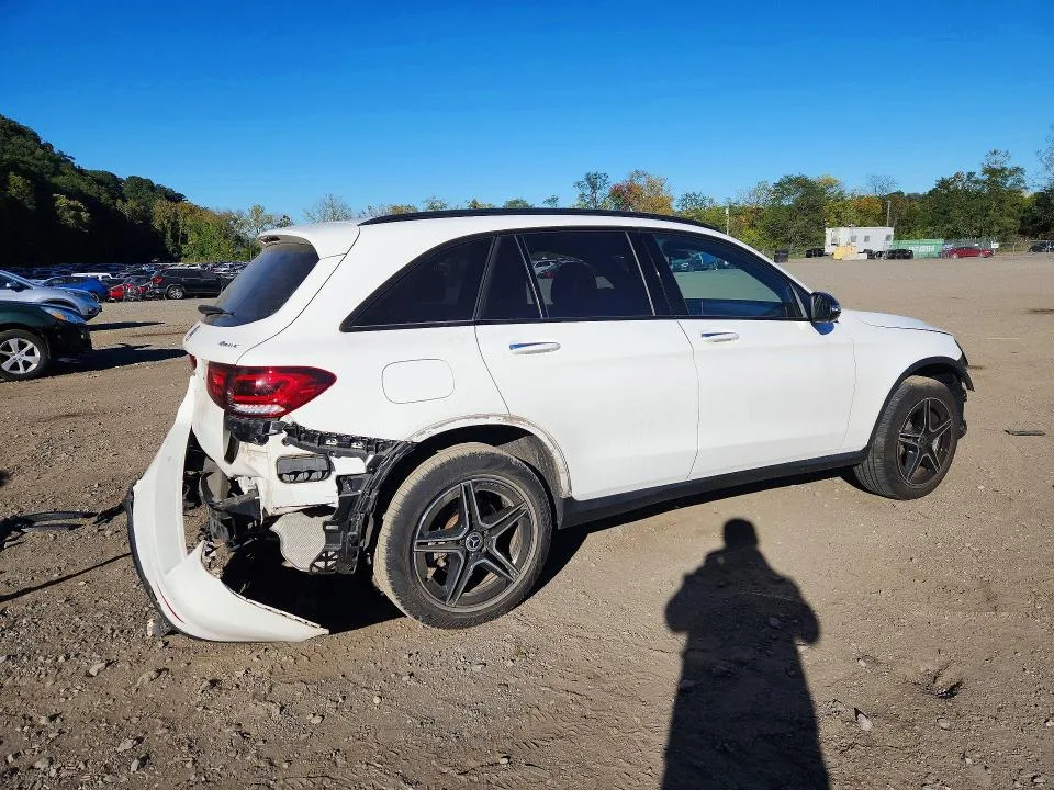 W1N0G8EB7MV289917 — 2021 MERCEDES-BENZ GLC photo 3