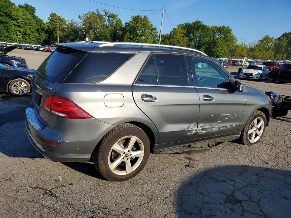 4JGDA5HB5JB085498 — 2018 MERCEDES-BENZ GLE photo 3