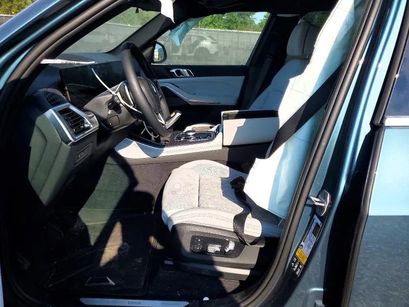 5UX23EU04R9U48921 — 2024 BMW X5 photo 7