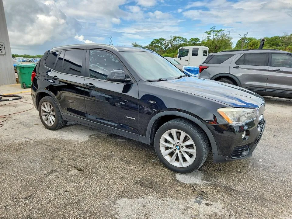 5UXWZ7C30H0V93707 — 2017 BMW X3 photo 4