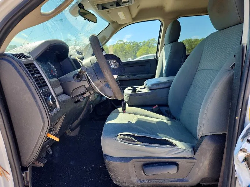 3C6RR7KT9KG712414 — 2019 RAM 1500 CLASSIC photo 7