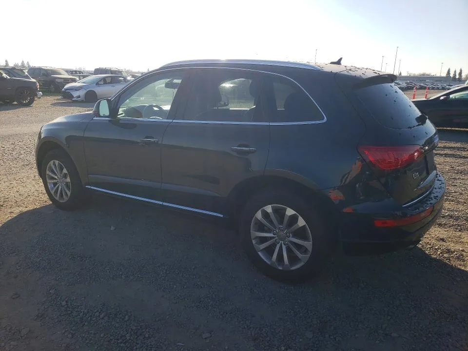 WA1C2AFP4HA067606 — 2017 AUDI Q5 photo 2