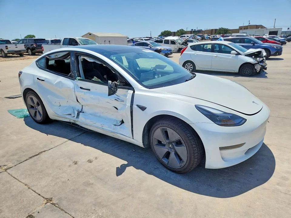 5YJ3E1EA5PF562364 — 2023 TESLA MODEL 3 photo 4