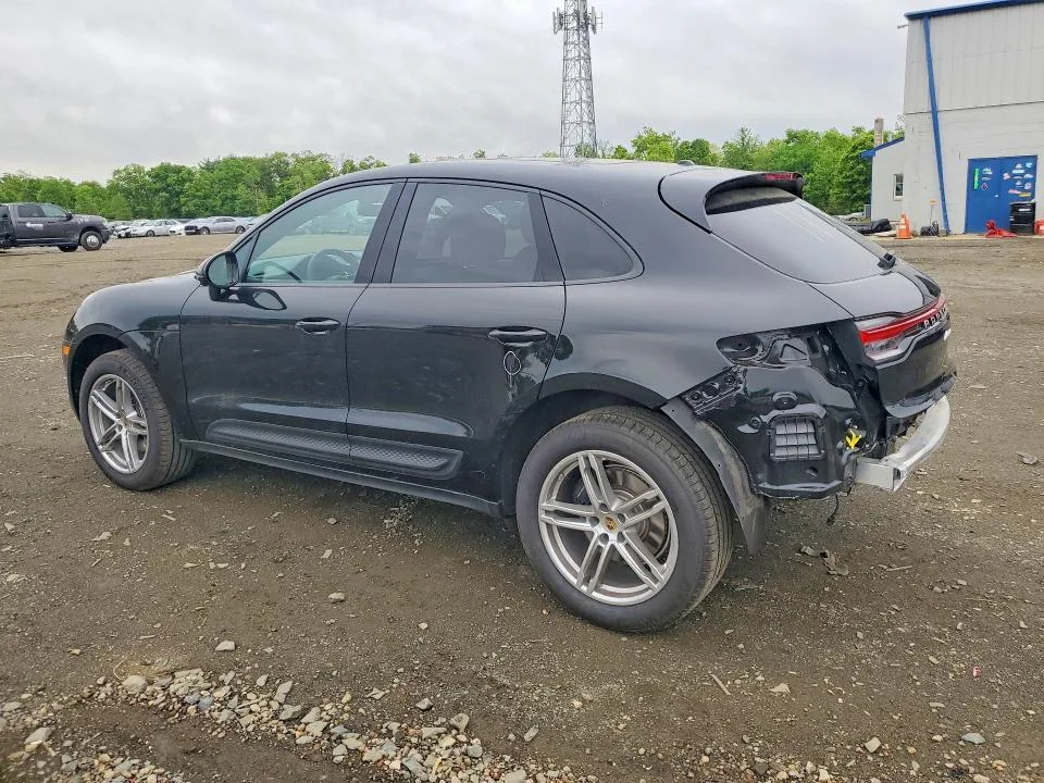 WP1AA2A55TLB00779 — 2026 PORSCHE MACAN photo 2