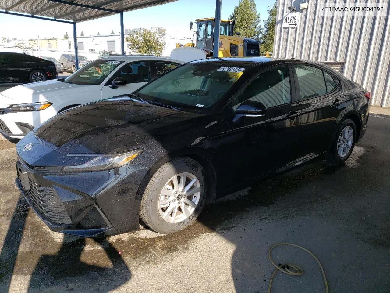Photo 2 of vehicle VIN 4T1DAACK4SU004898