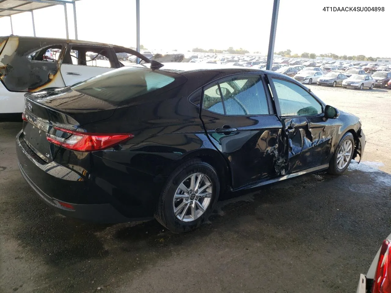 Photo 4 of vehicle VIN 4T1DAACK4SU004898