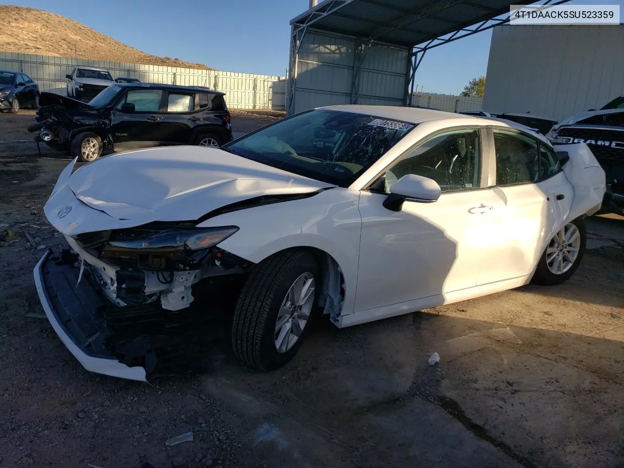 Photo 2 of vehicle VIN 4T1DAACK5SU523359