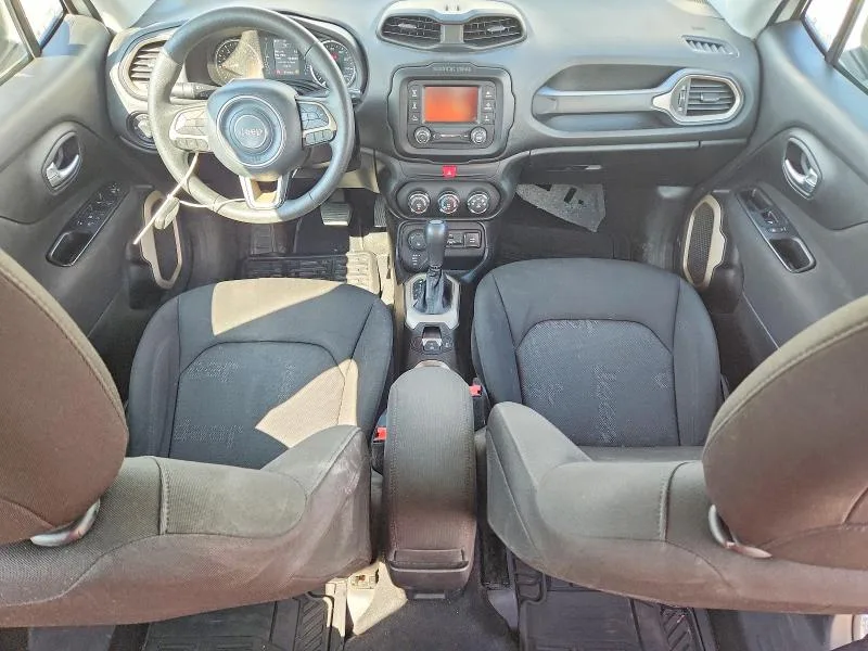 ZACCJBAT3GPC89006 — 2016 JEEP RENEGADE photo 8