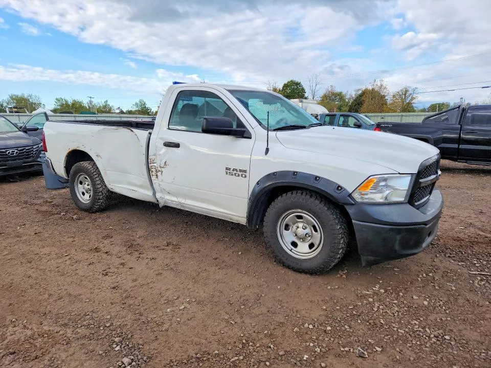 3C6JR6DGXEG303530 — 2014 RAM 1500 photo 4