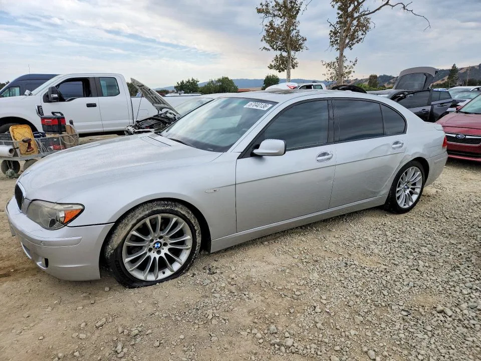 WBAHN83566DT62360 — 2006 BMW 750