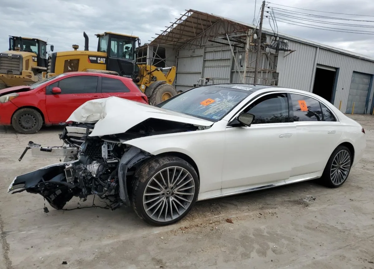 W1K6G7GB5PA235204 — 2023 MERCEDES-BENZ S-Class photo 2