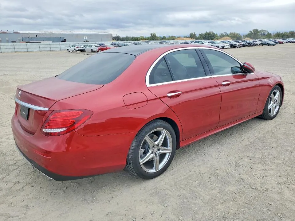 WDDZF4JBXHA033712 — 2017 MERCEDES-BENZ E photo 3