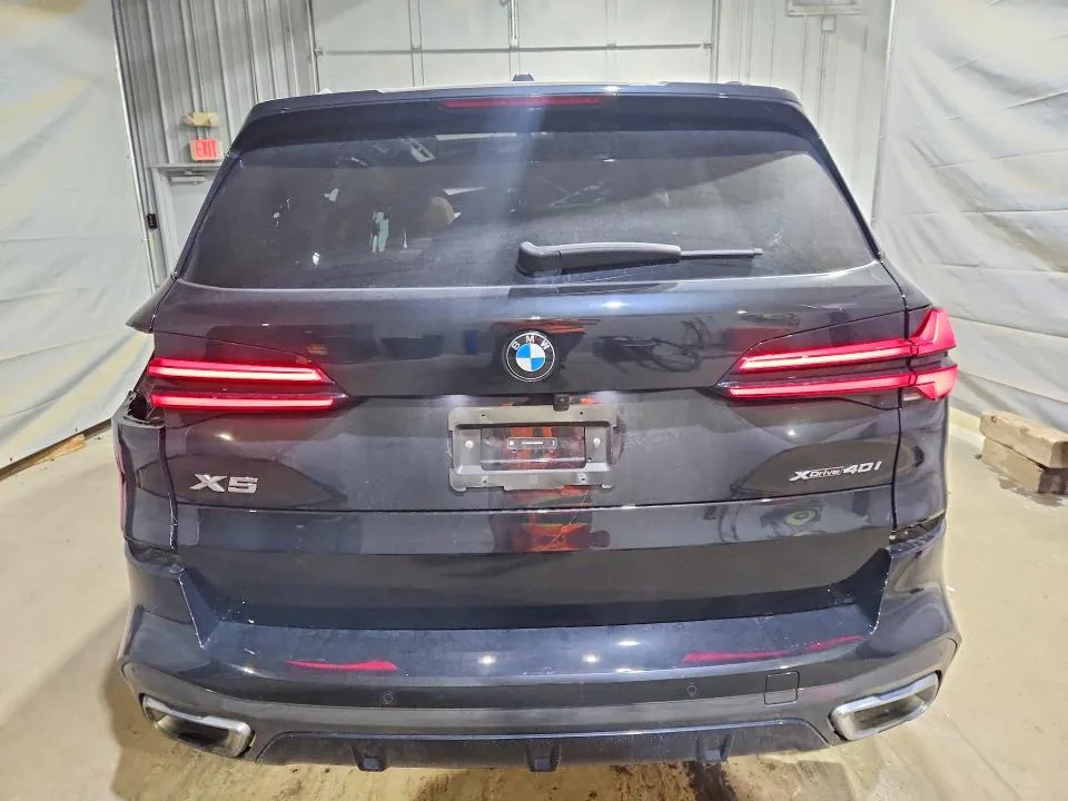 5UX23EU01R9U20798 — 2024 BMW X5 photo 6