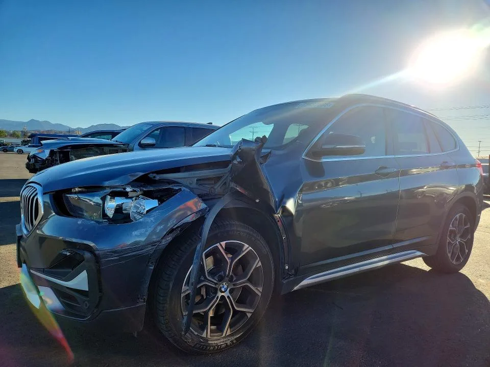 WBXJG7C03L5P41273 — 2020 BMW X1 photo 1