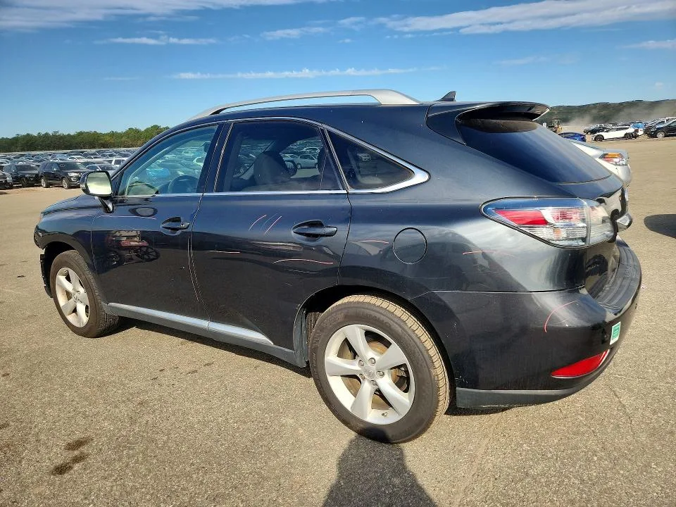 2T2BK1BA8BC114086 — 2011 LEXUS RX photo 2