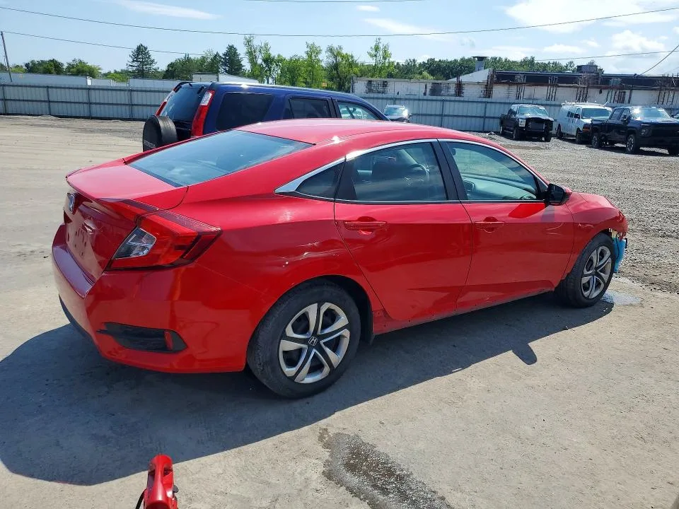 2HGFC2F5XJH548117 — 2018 HONDA CIVIC photo 3
