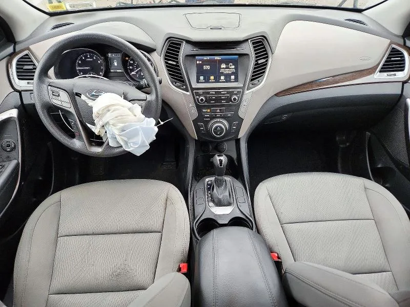 5NMZUDLB0HH001659 — 2017 HYUNDAI SANTA FE SPORT photo 8