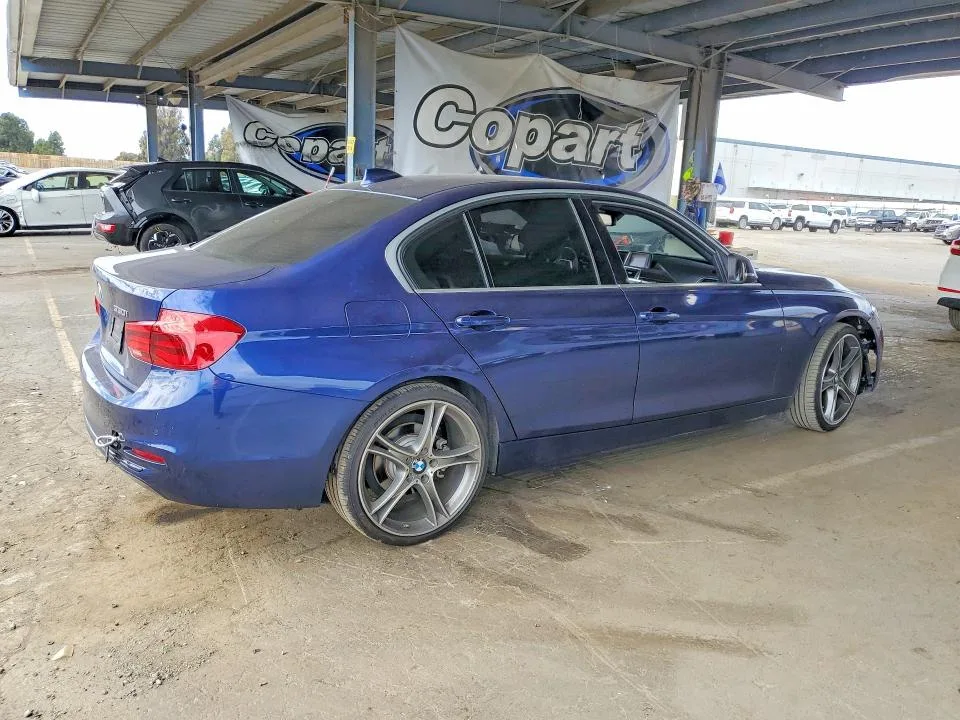 WBA8B9C52HK884576 — 2017 BMW 330 photo 3