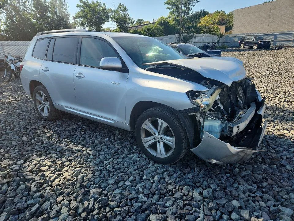 5TDEK3EH8AS002030 — 2010 TOYOTA HIGHLANDER photo 4