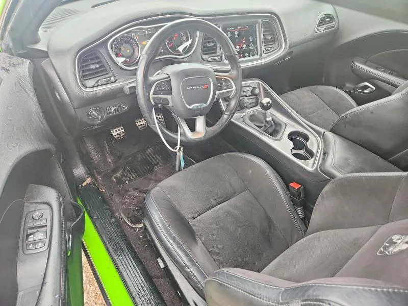 2C3CDZFJXHH598292 — 2017 DODGE CHALLENGER photo 8
