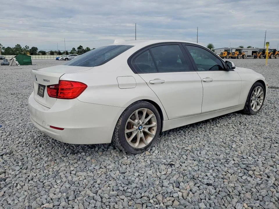 WBA3B1C56EK134265 — 2014 BMW 320 photo 3