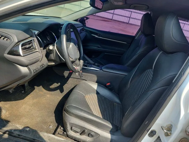 4T1B11HK7JU073938 — 2018 TOYOTA CAMRY photo 7