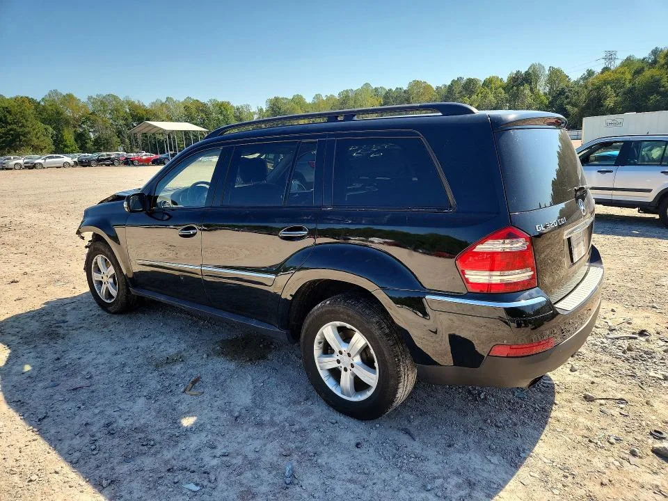 4JGBF22E58A358482 — 2008 MERCEDES-BENZ GL photo 2