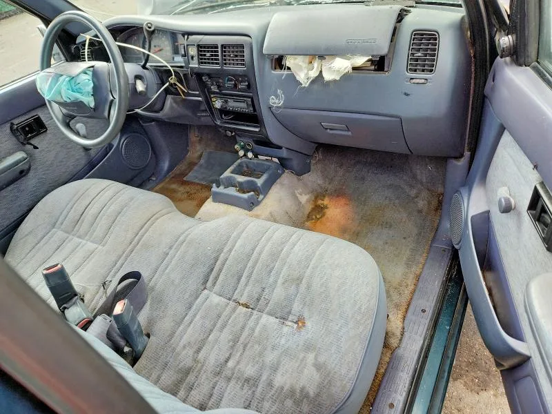 4TANL42NXWZ152252 — 1998 TOYOTA TACOMA photo 8