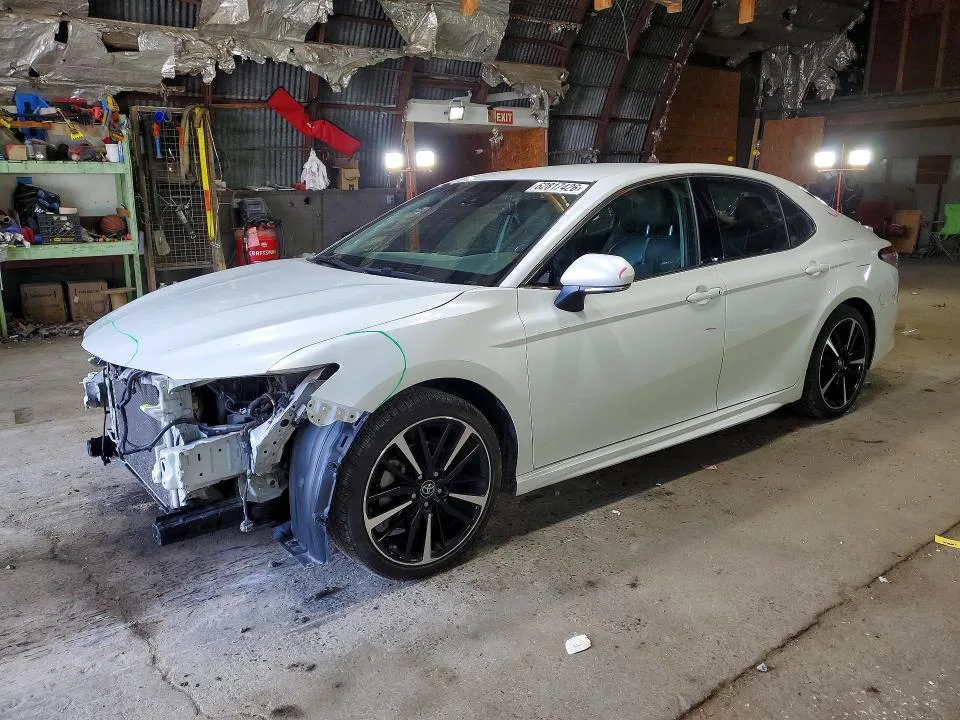 4T1B61HK4JU061425 — 2018 TOYOTA CAMRY