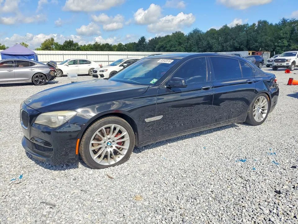 WBAKB4C51CC575371 — 2012 BMW 740 photo 1