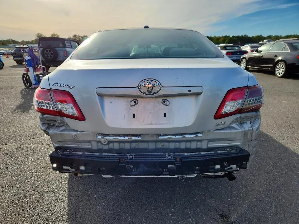 4T1BF3EK4BU686084 — 2011 TOYOTA CAMRY photo 6