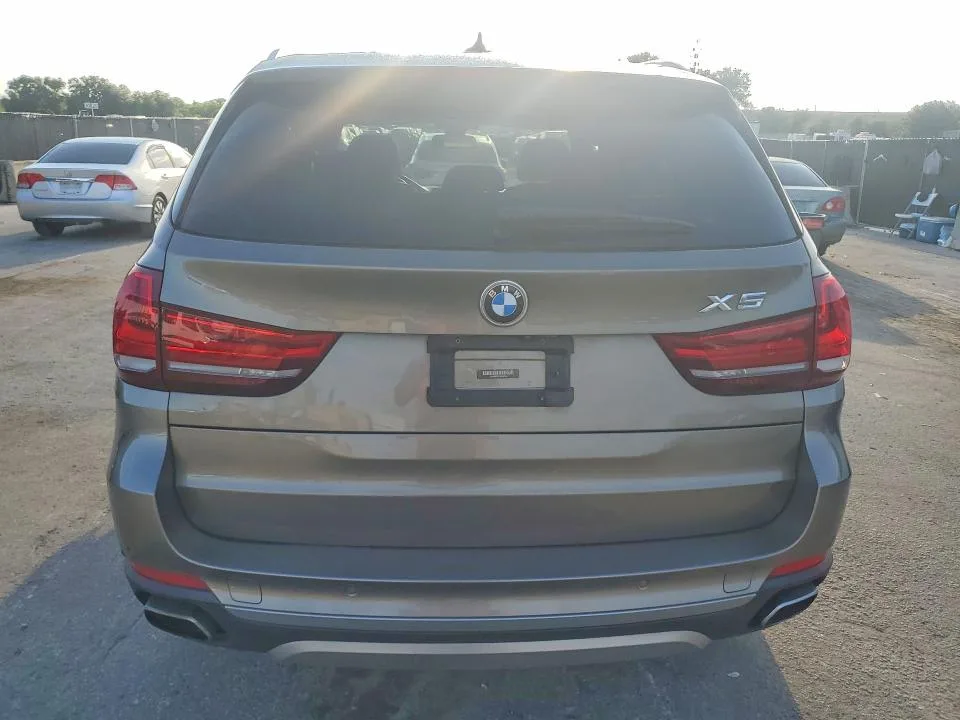 5UXKR0C57J0X98132 — 2018 BMW X5 photo 6