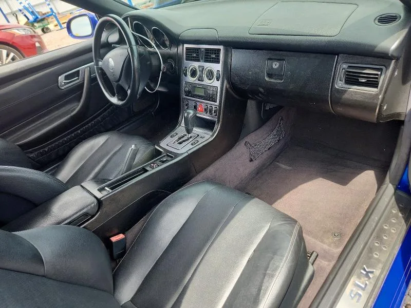 WDBKK49F23F273183 — 2003 MERCEDES-BENZ SLK photo 8