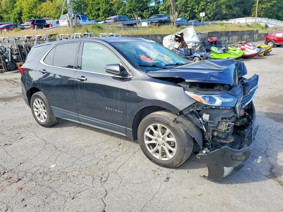 2GNAXUEV3L6151025 — 2020 CHEVROLET EQUINOX photo 4