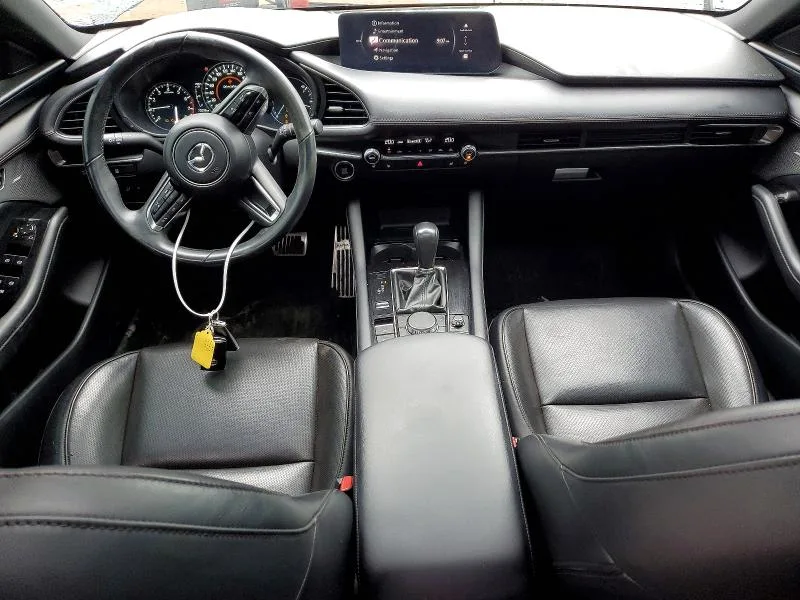 JM1BPBMY1R1654383 — 2024 MAZDA 3 photo 8