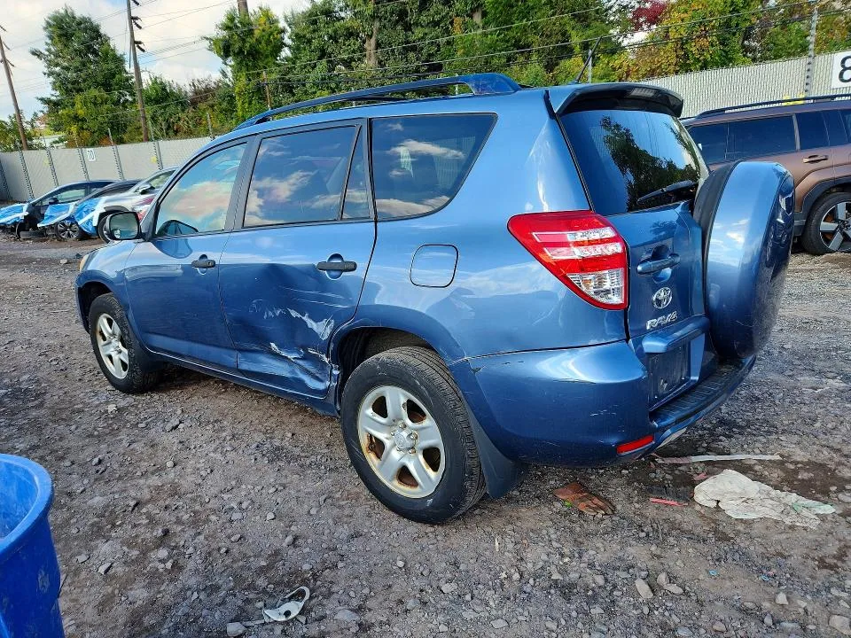 JTMBF4DV0BD040949 — 2011 TOYOTA RAV4 photo 2