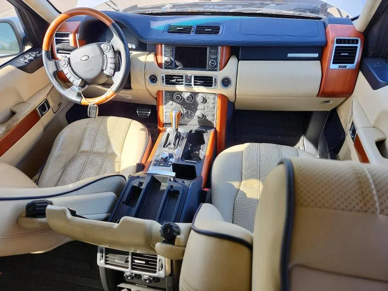 SALMF1E49AA313389 — 2010 LAND ROVER RANGE ROVER photo 8