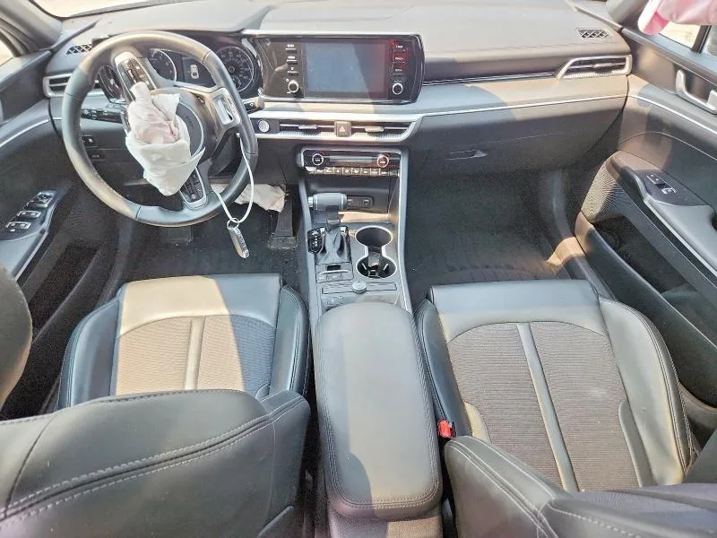 5XXG64J28MG044157 — 2021 KIA K5 photo 8