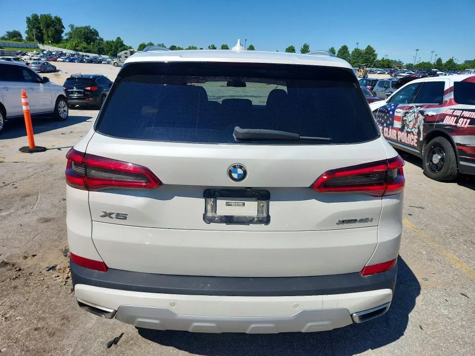 5UXCR6C53KLK81143 — 2019 BMW X5 photo 6