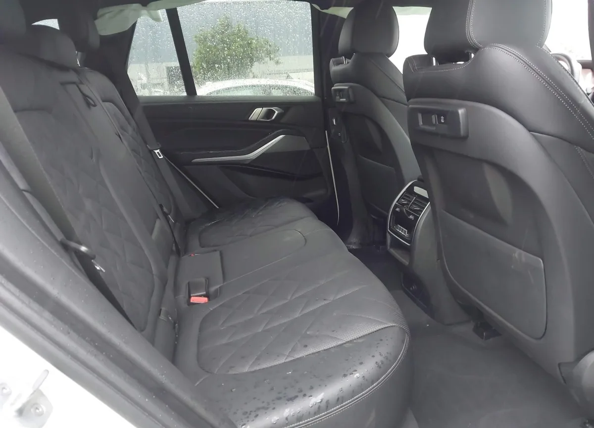 5UXCR6C06P9R21631 — 2023 BMW X5 photo 8