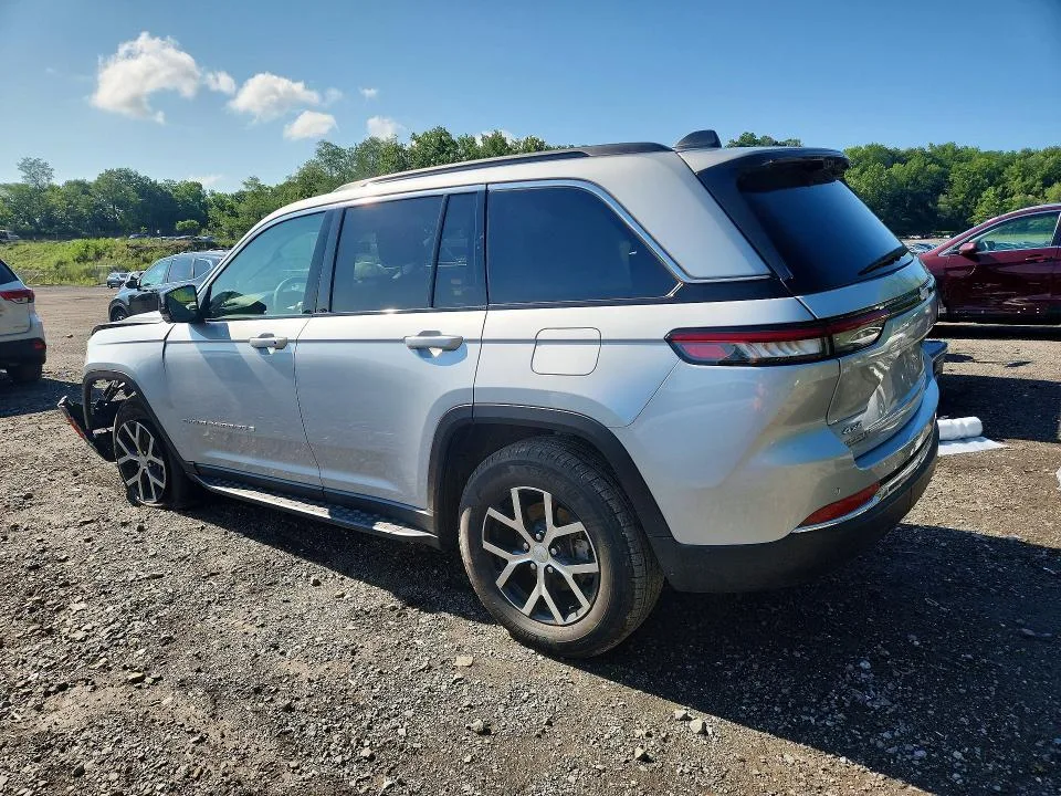 1C4RJHBG3SC337616 — 2025 JEEP GRAND CHEROKEE photo 2