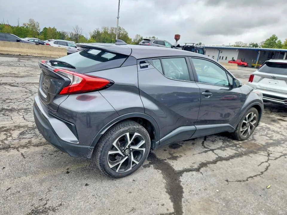 NMTKHMBX0LR109383 — 2020 TOYOTA C-HR photo 3