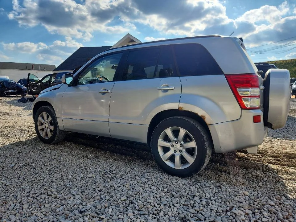 JS3TD0D71B4100243 — 2011 SUZUKI GRAND VITARA photo 2
