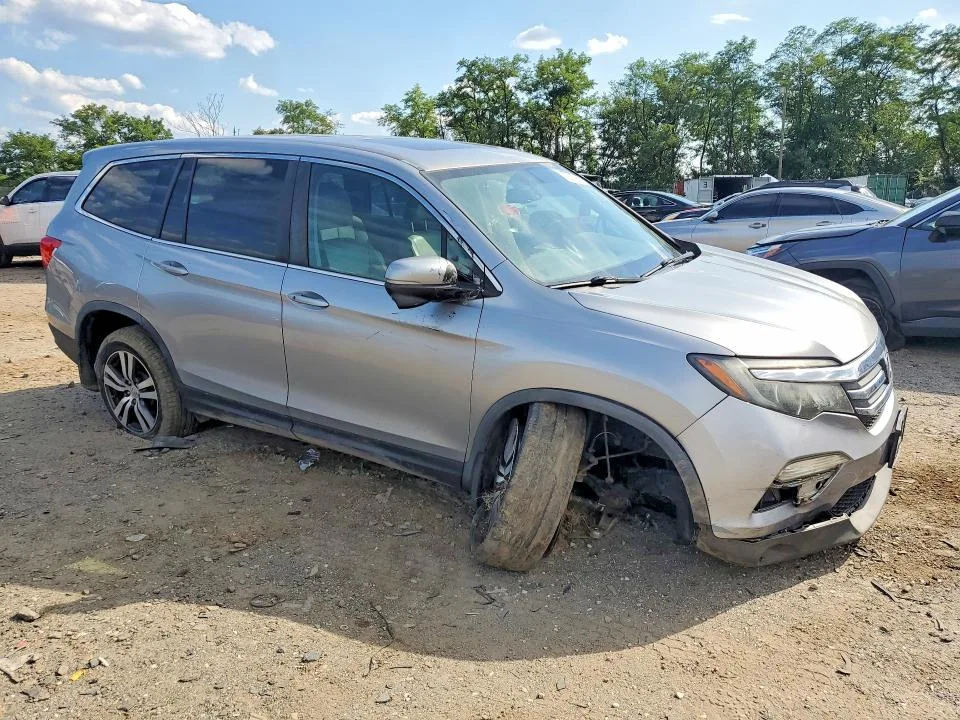 5FNYF5H54HB006136 — 2017 HONDA PILOT photo 4