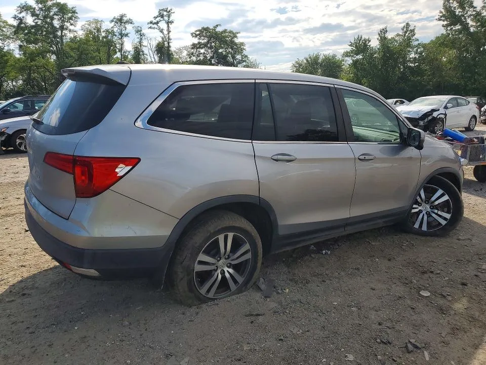 5FNYF5H54HB006136 — 2017 HONDA PILOT photo 3