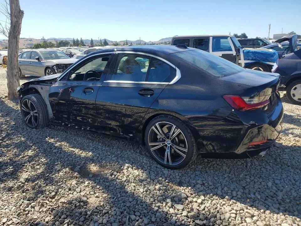 3MW69FF03R8E23231 — 2024 BMW 330I photo 2