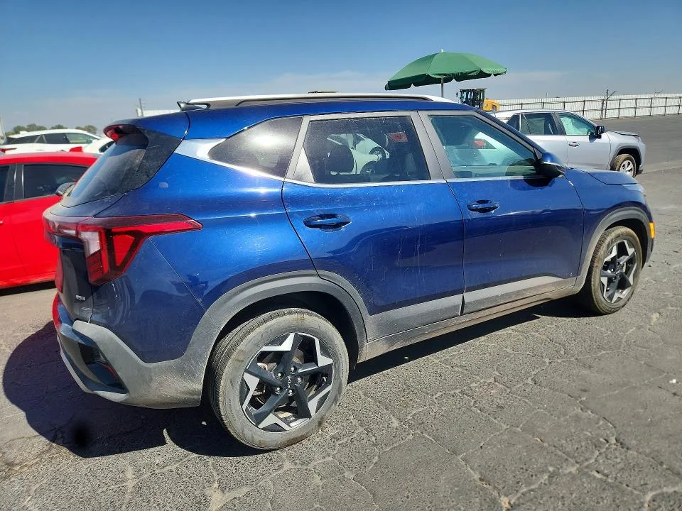 KNDERCAA3R7650417 — 2024 KIA SELTOS photo 3